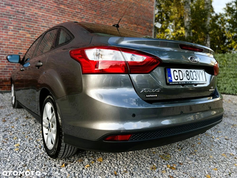 Ford Focus - 33