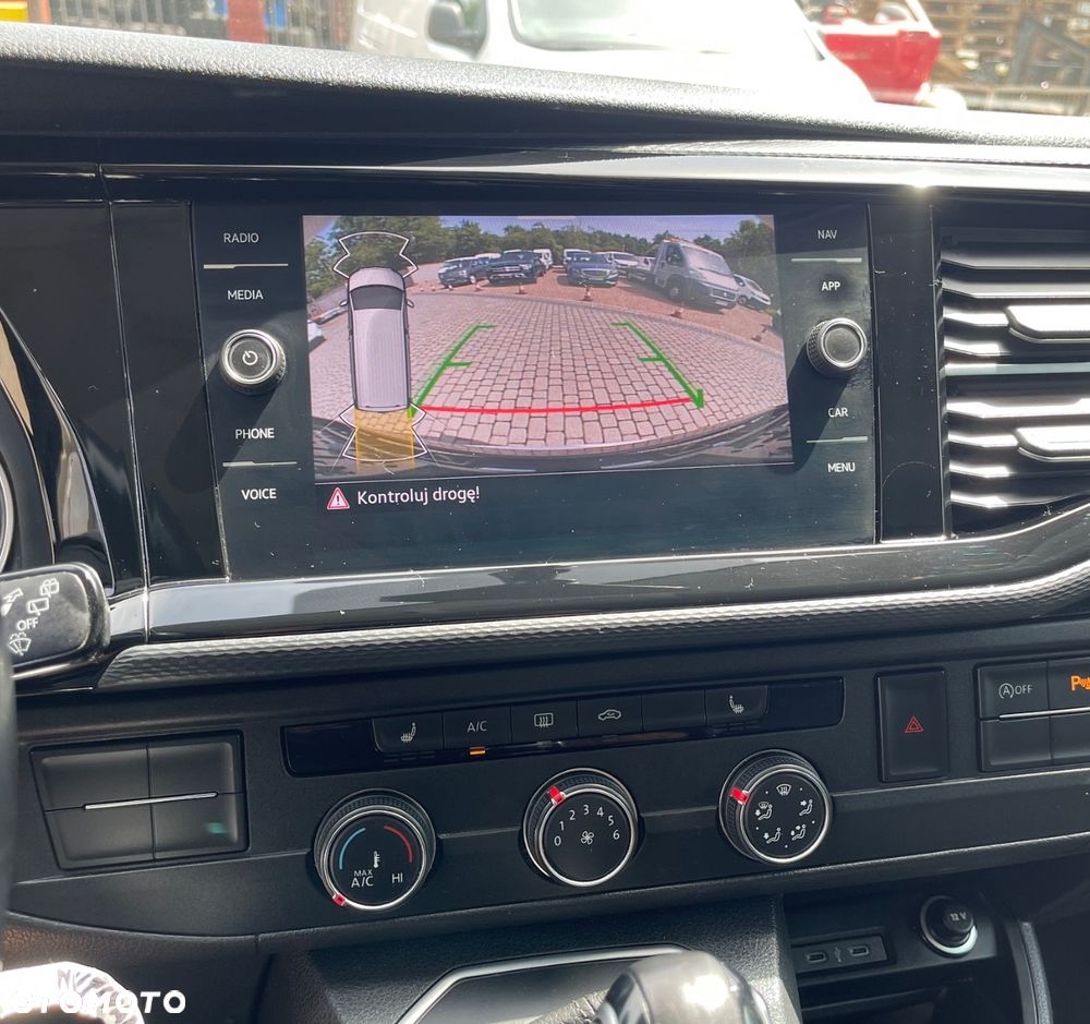 Volkswagen Multivan 2.0 TDI L1 Highline DSG - 28