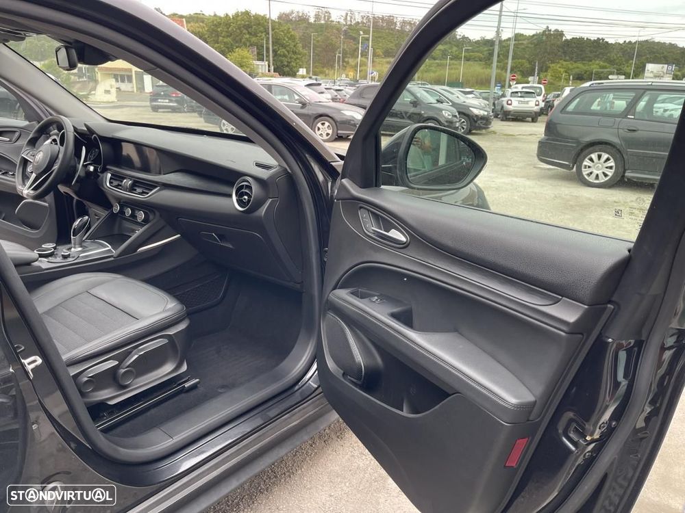 Alfa Romeo Stelvio 2.2 D Super AT8 - 18