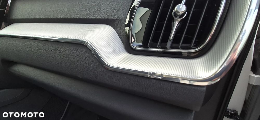 Volvo XC 60 D4 Geartronic RDesign - 27