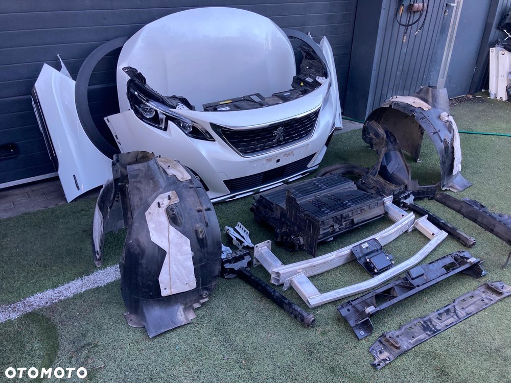 Przód kompletny Peugeot 3008 KWED - 2