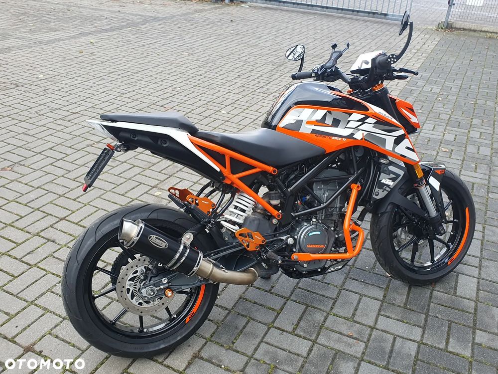 KTM Duke - 23