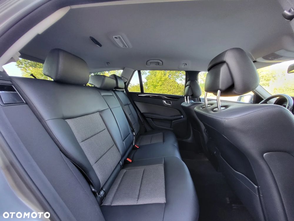 Mercedes-Benz Klasa E 300 BlueTEC Hybrid Avantgarde - 21