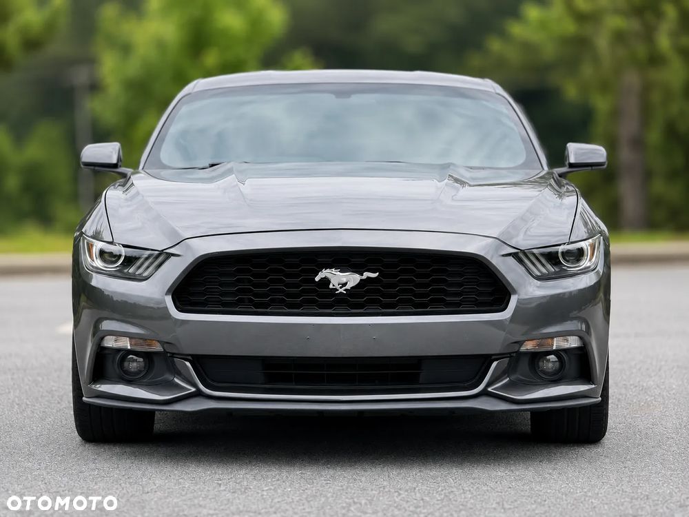 Ford Mustang 3.7 V6 Premium - 10