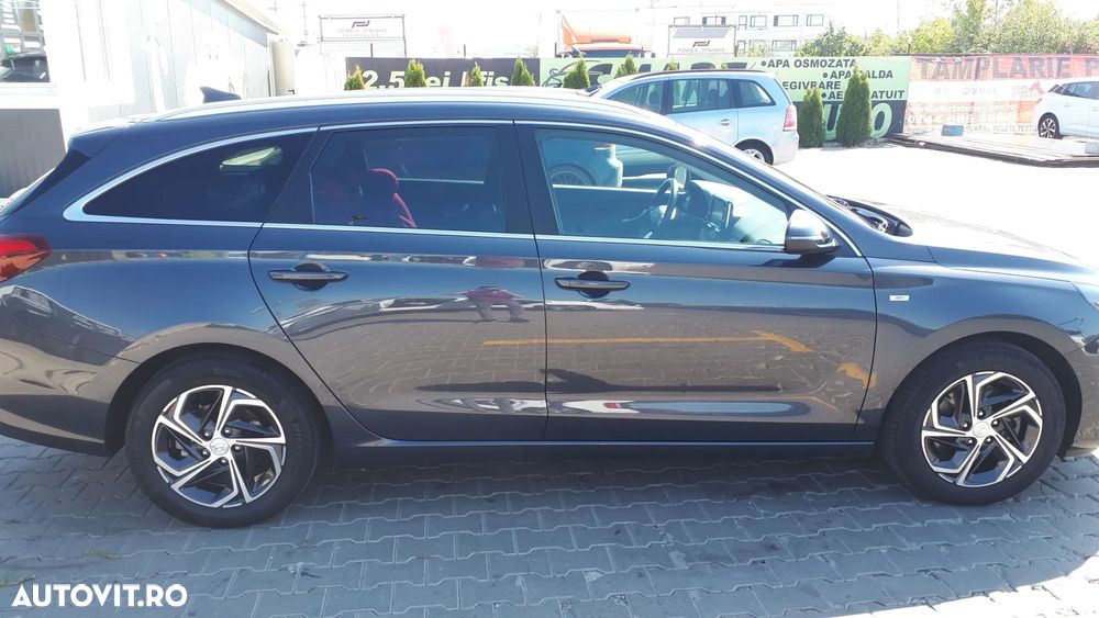 Hyundai i30 1.5 T-GDI MHEV 160CP Highway - 19