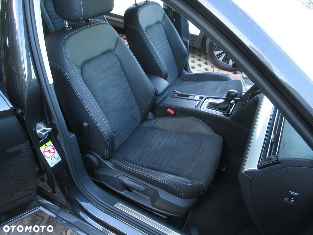 Volkswagen Passat 2.0 TDI EVO Elegance DSG - 10