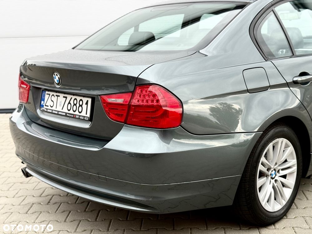 BMW Seria 3 320i Edition Sport - 20