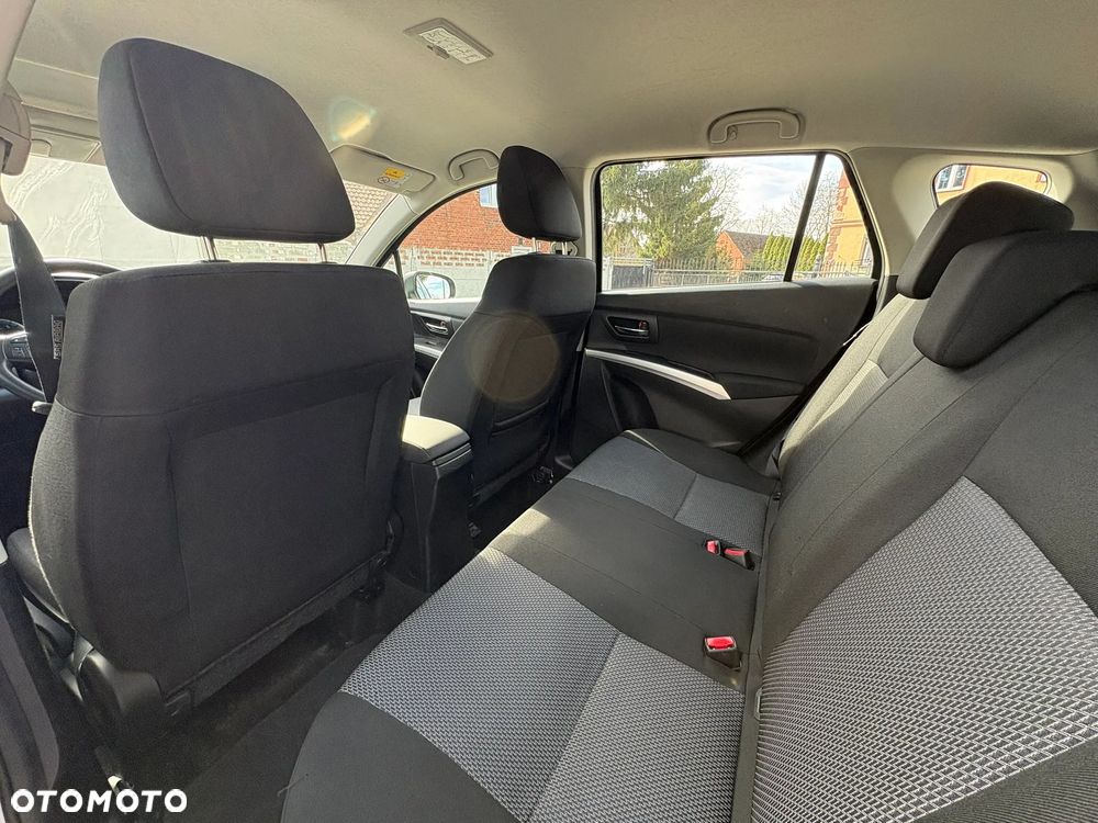 Suzuki SX4 S-Cross - 12