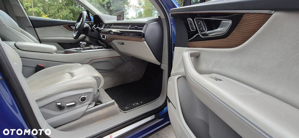 Audi Q7 - 19