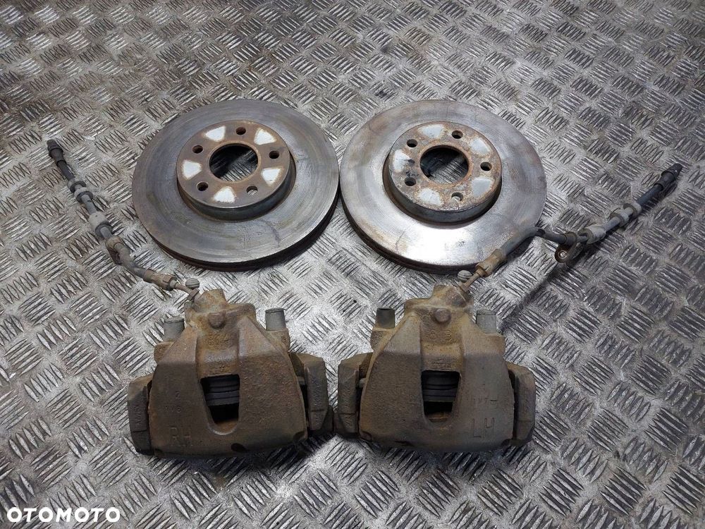 TARCZE HAMULCOWE PRZÓD + KLOCKI + ZACISKI FORD FOCUS MK3 1.6 TDCI - 1
