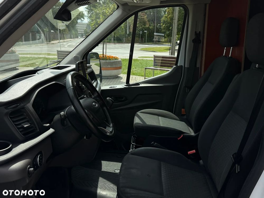 Ford Transit - 9