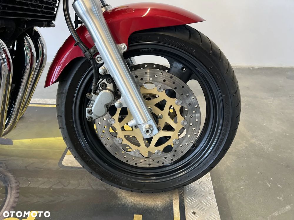 Yamaha XJR - 21