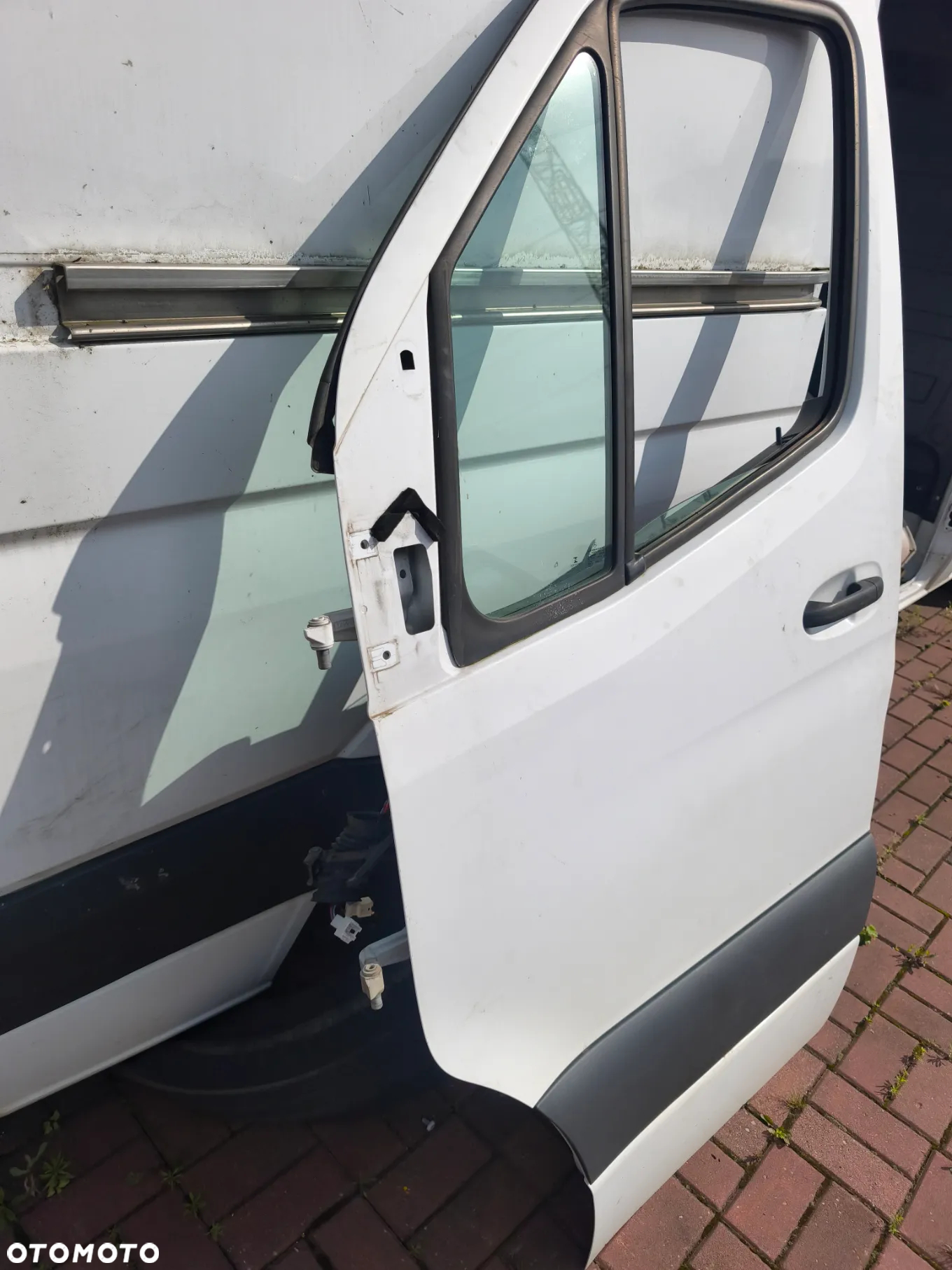 Drzwi lewy przód kierowcy Mercedes-Benz Sprinter w907 w910 2018-2025 białe - 3