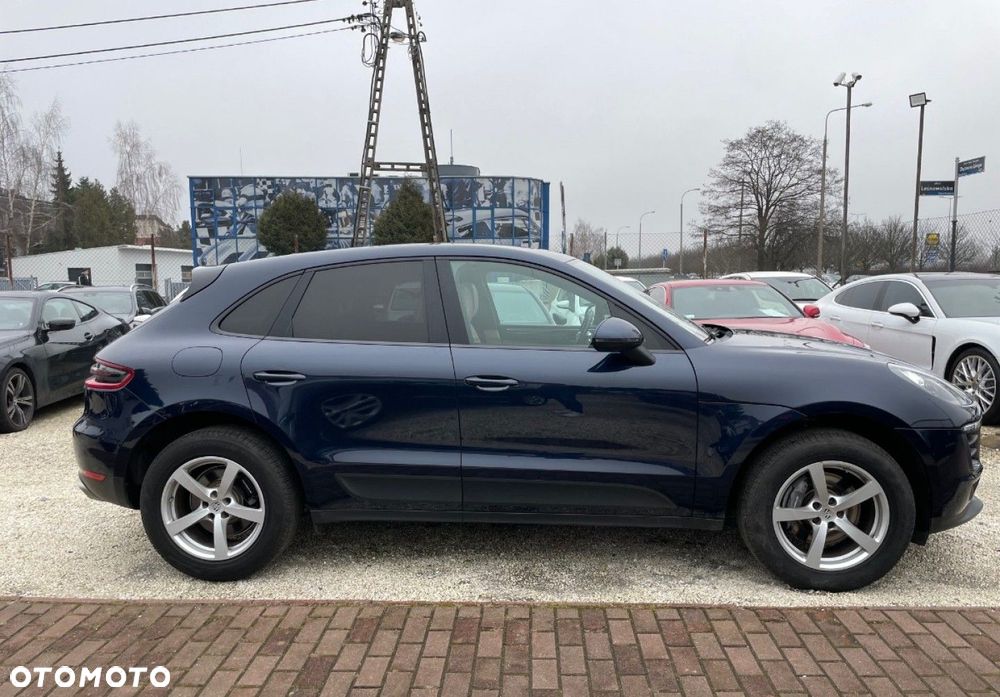 Porsche Macan - 4