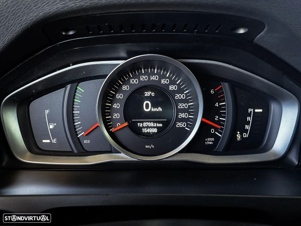 Volvo V60 D3 Momentum - 10