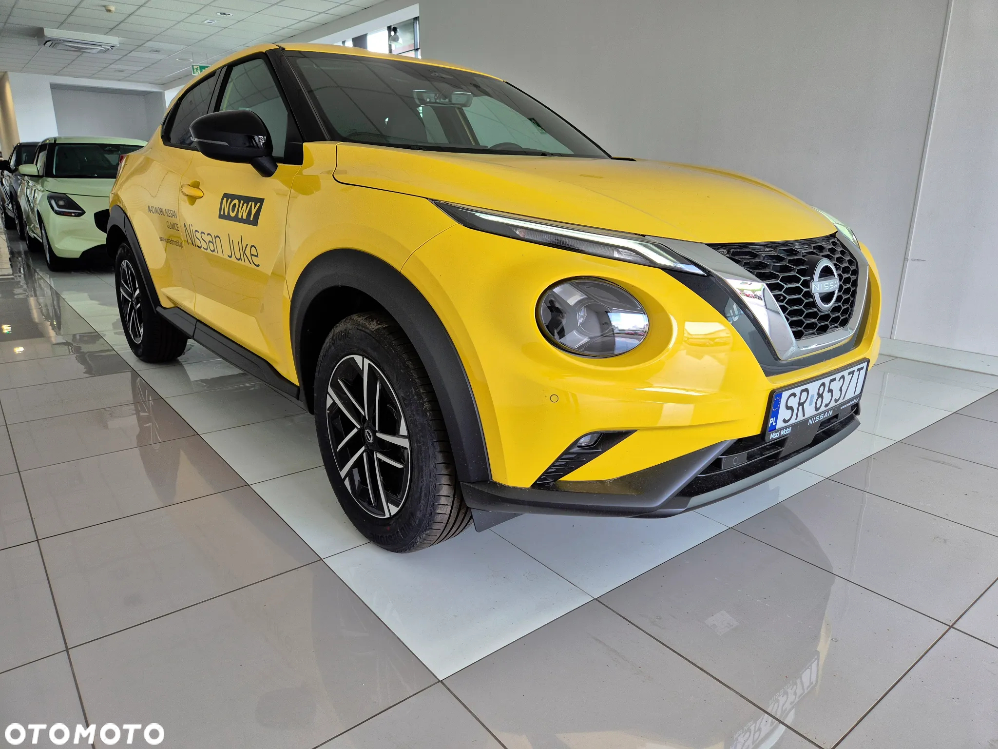 Nissan Juke 1.0 DIG-T N-Connecta DCT - 4