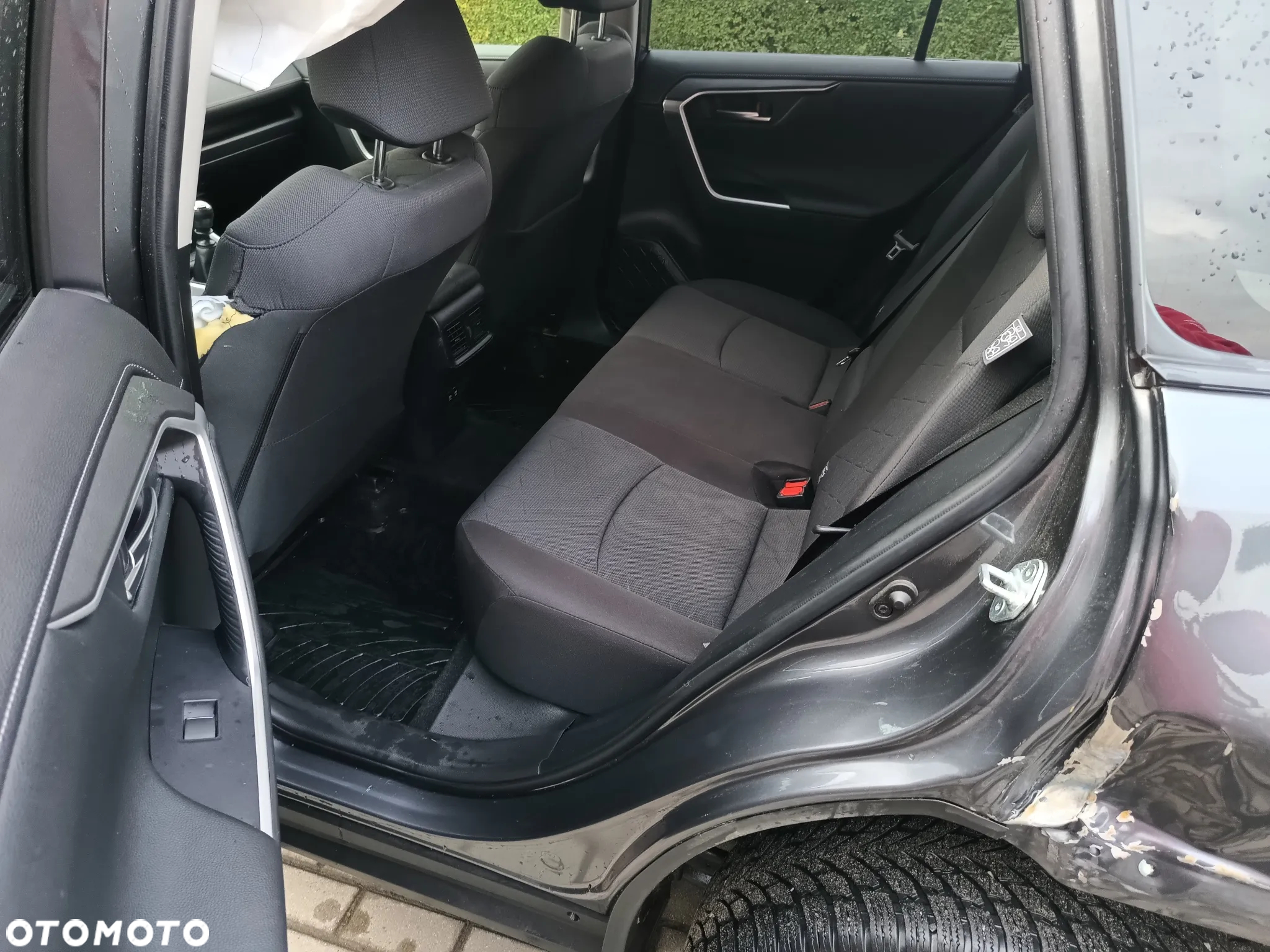 Toyota RAV4 - 18