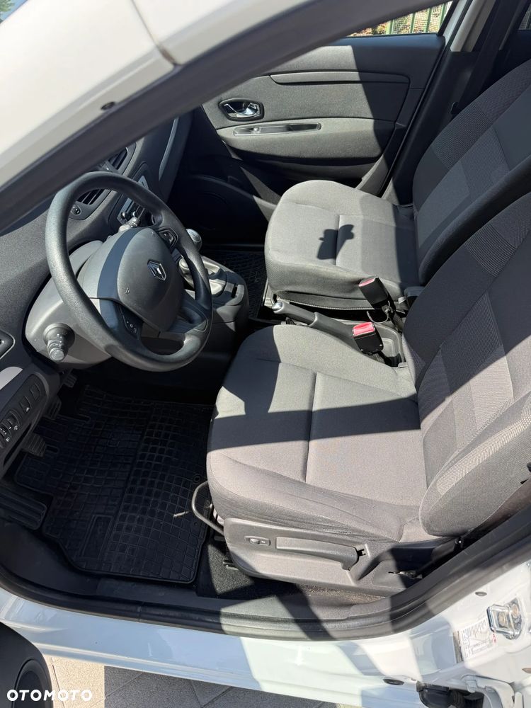 Renault Scenic 1.6 16V TomTom Edition - 14