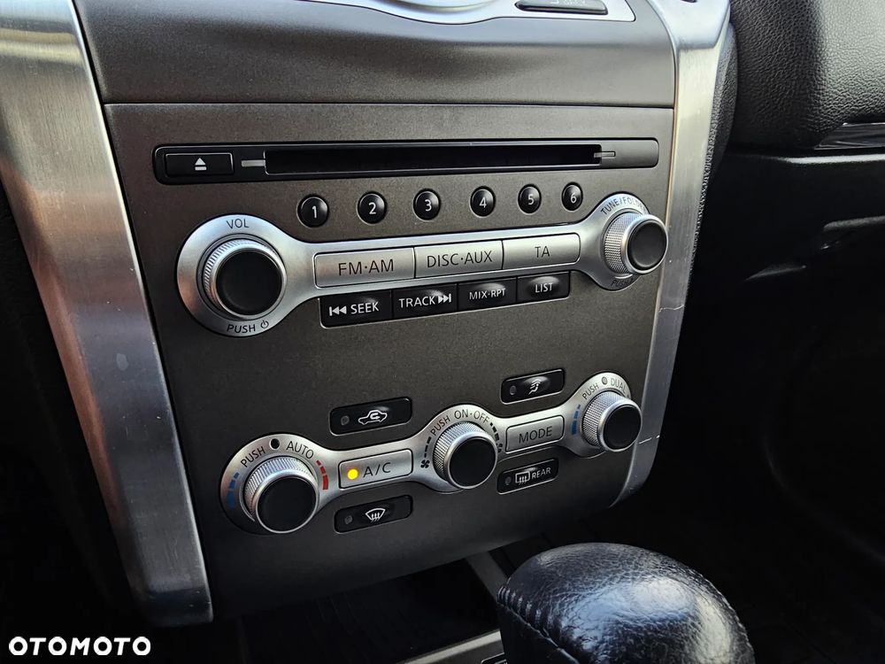 Nissan Murano 2.5 D Premium - 33