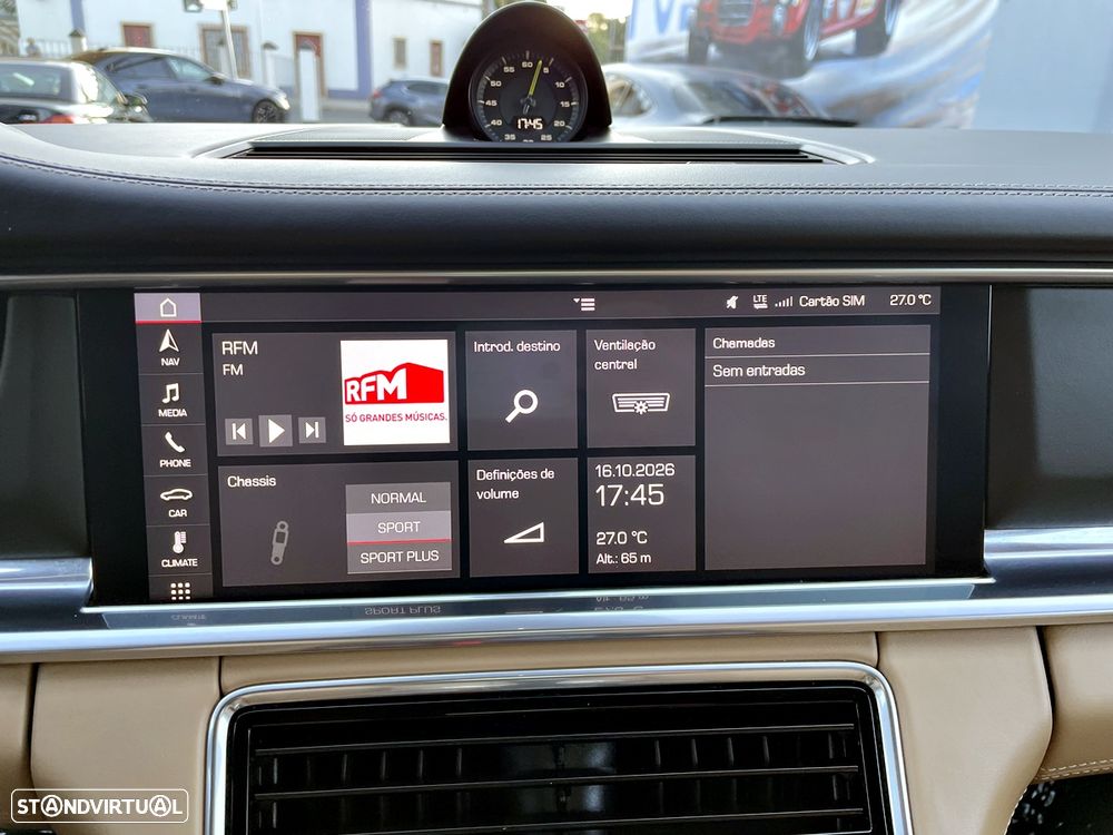 Porsche Panamera Sport Turismo 4 E-Hybrid Edition 10 Anos - 21