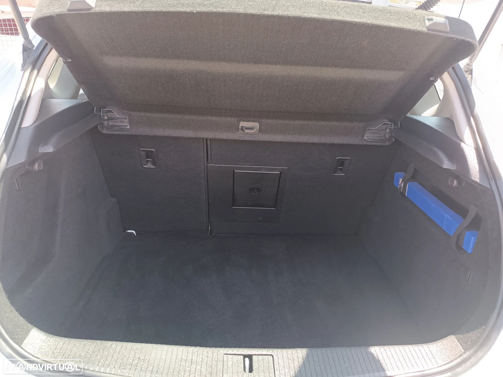 Opel Astra 1.4 T Cosmo S/S - 27