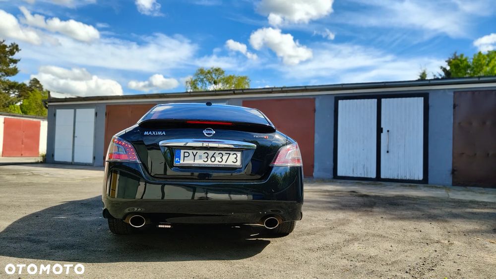 Nissan Maxima - 6