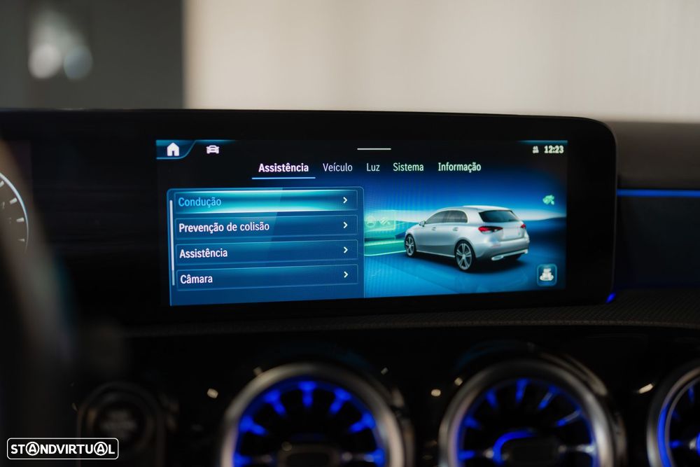 Mercedes-Benz A 250 e 8G-DCT AMG Line - 44