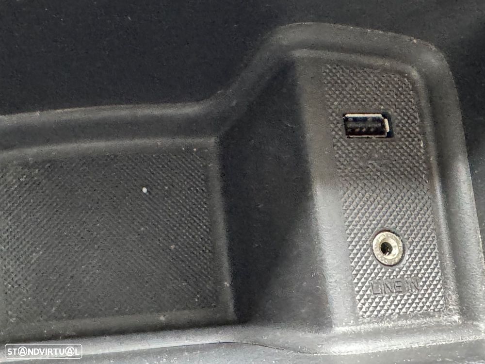 Ford Focus SW 1.6 TDCi ECOnetic 88g S&S Titanium - 34