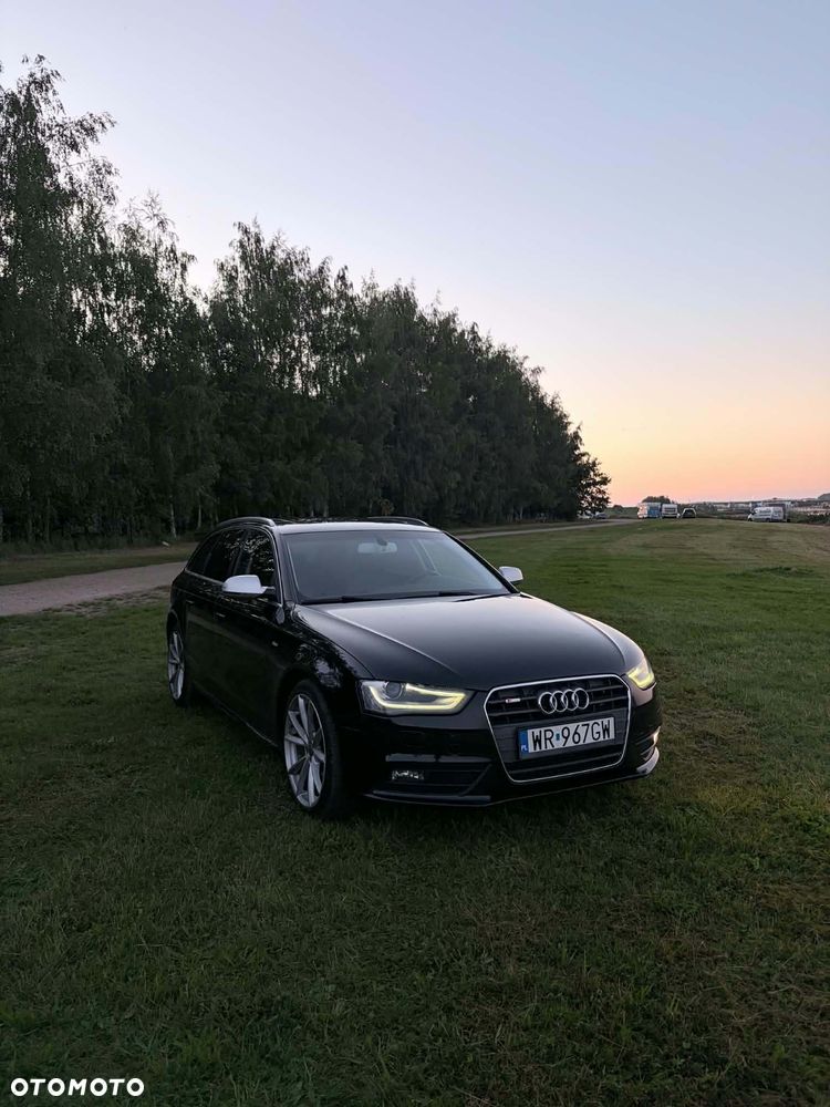 Audi A4 Avant - 1