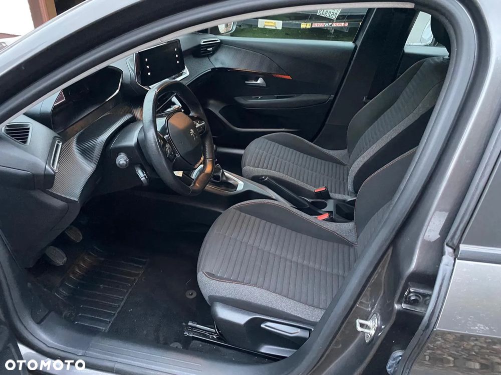 Peugeot 208 PureTech 100 Style - 9