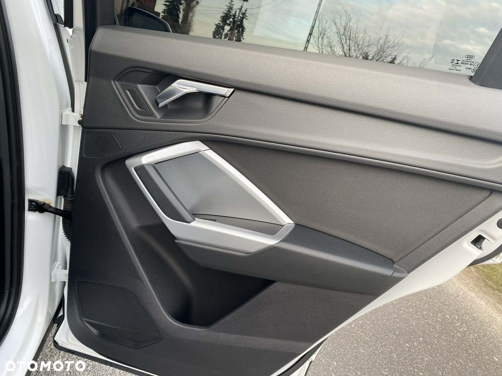 Audi Q3 2.0 TDI S tronic - 23