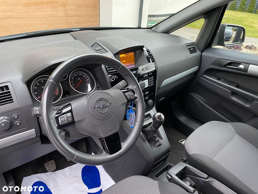 Opel Zafira 1.8 Design Edition - 29