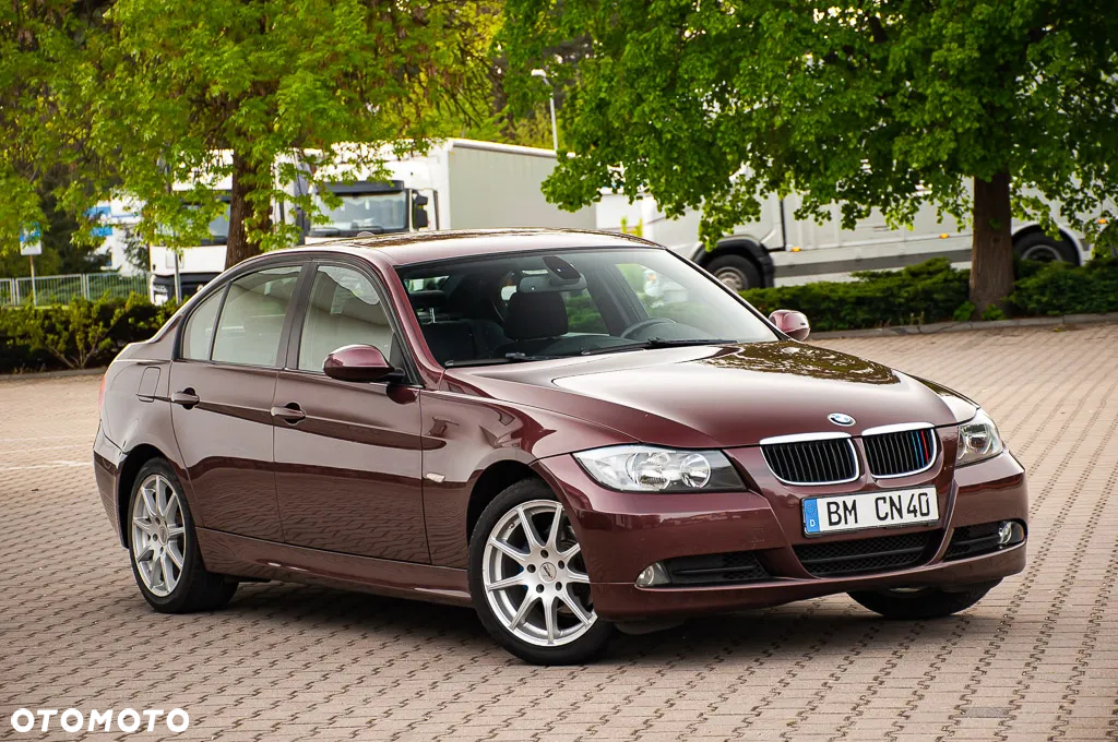 BMW Seria 3 320i - 9