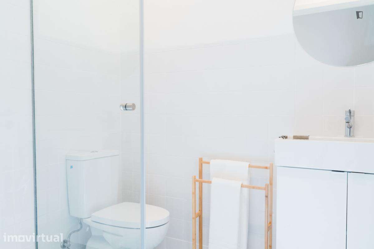 Quarto - localizado em Cedofeita Porto - Grande imagem: 5/37