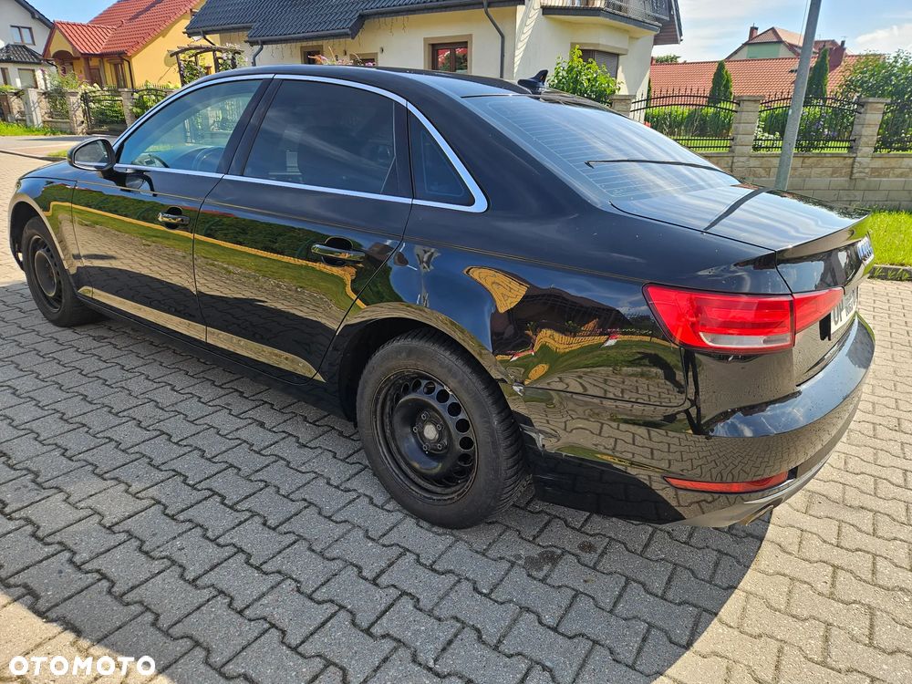 Audi A4 Limousine 2.0 TDI Design - 6