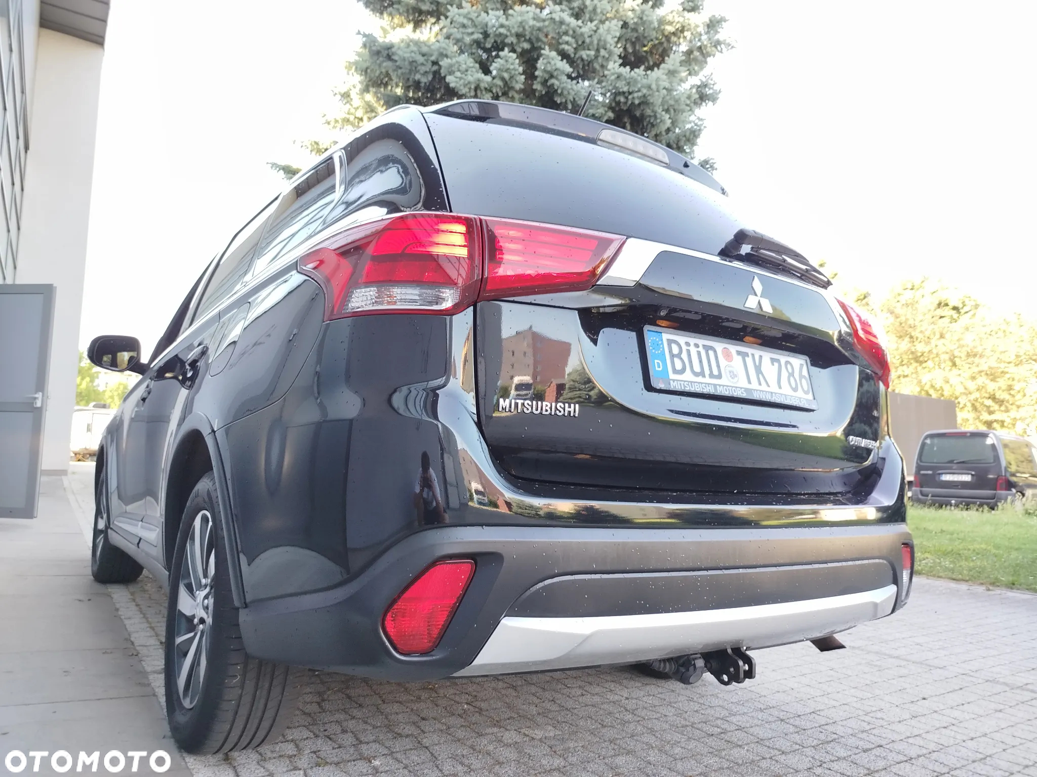 Mitsubishi Outlander 2.2 DI-D 4WD Automatik Diamant Edition - 32