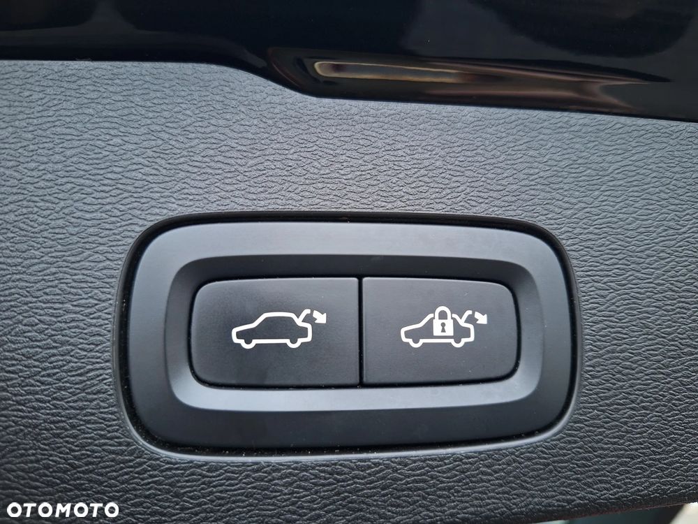 Volvo V60 D4 Momentum Pro - 14