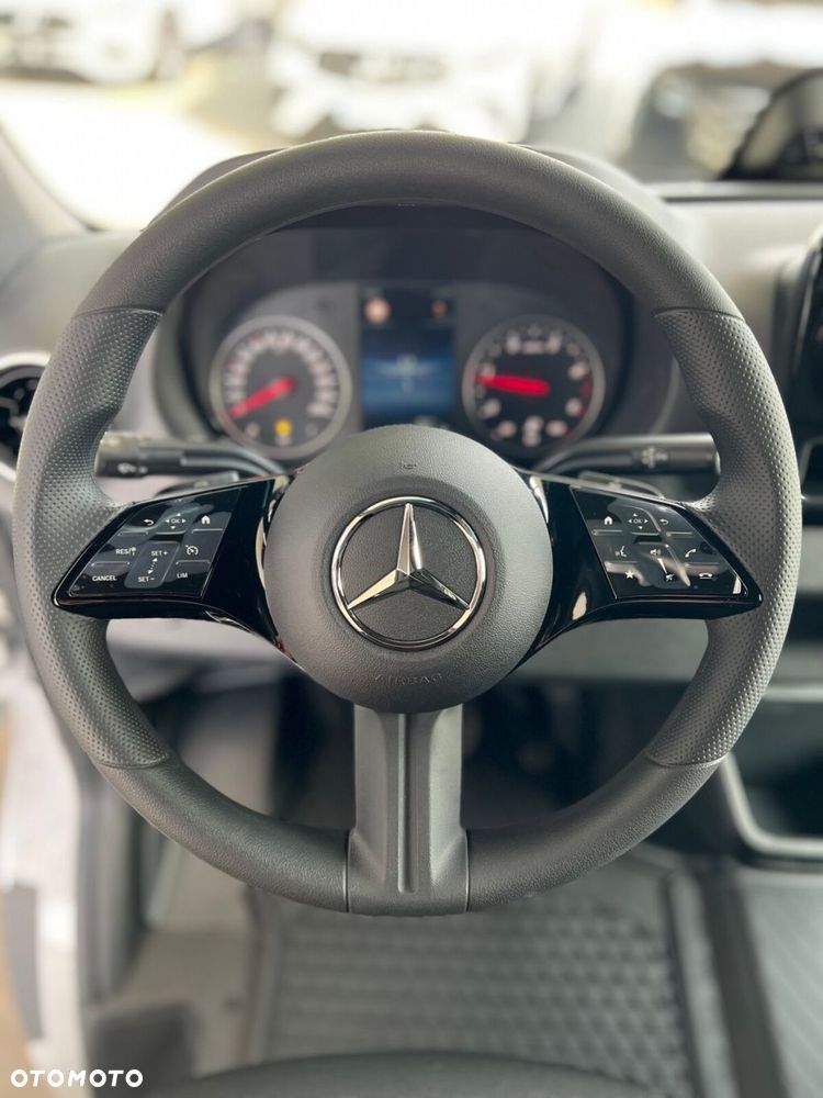 Mercedes-Benz Sprinter 317 CDI KA OM654 - 11