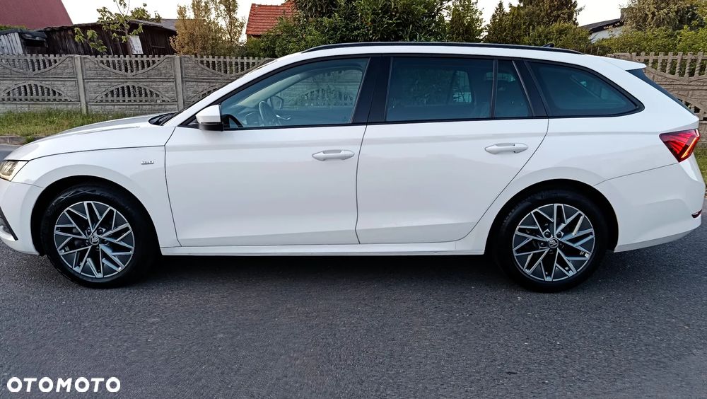 Skoda Octavia 2.0 TDI DSG Tour - 32