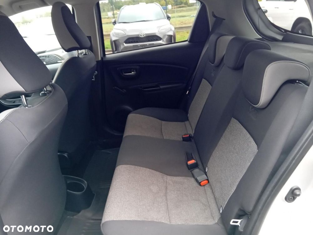 Toyota Yaris - 14