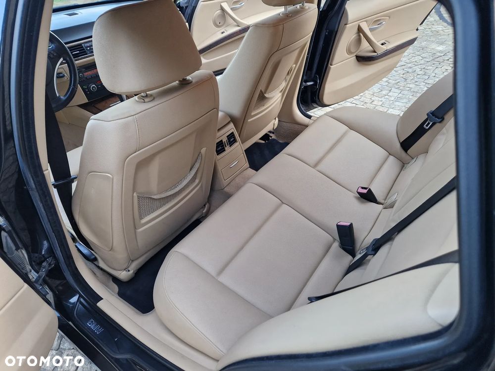BMW Seria 3 335d DPF - 12