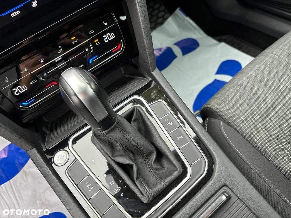 Volkswagen Passat 2022