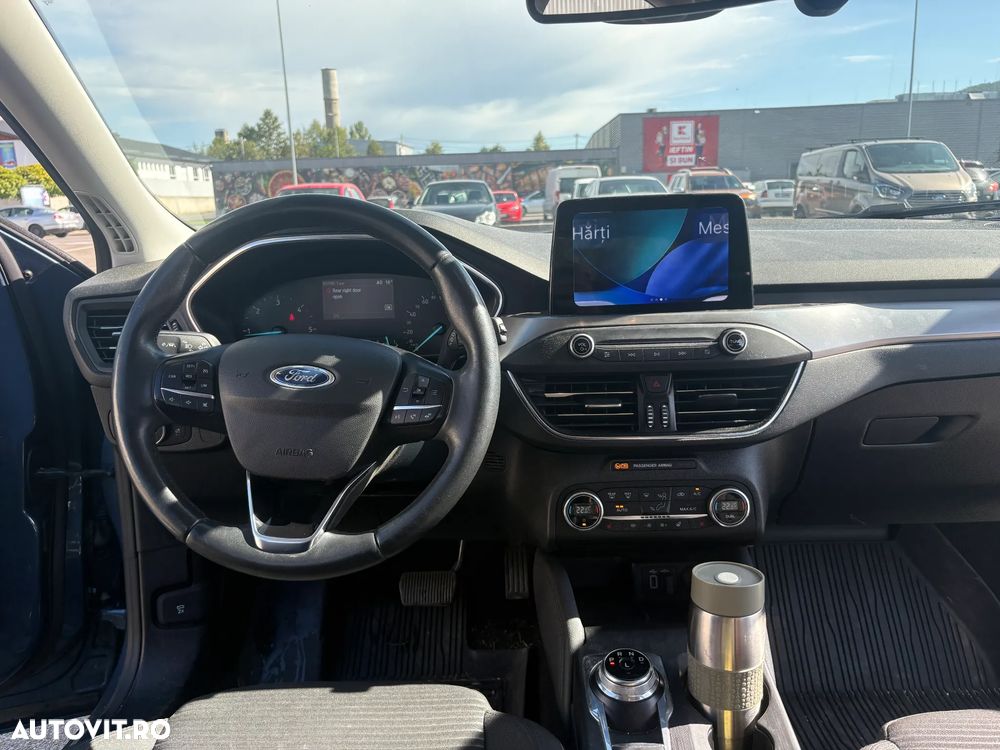 Ford Focus - 10