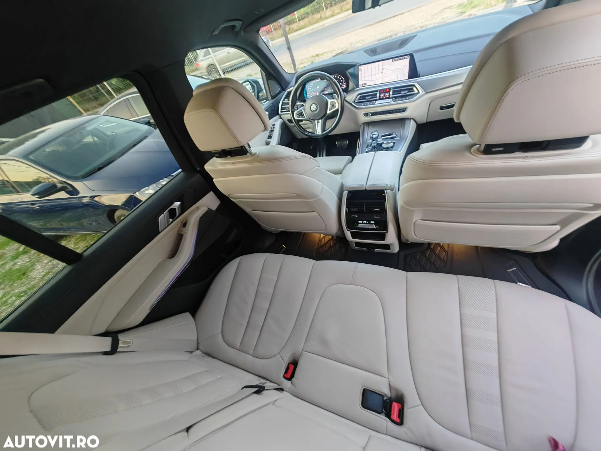 BMW X5 xDrive40i - 32