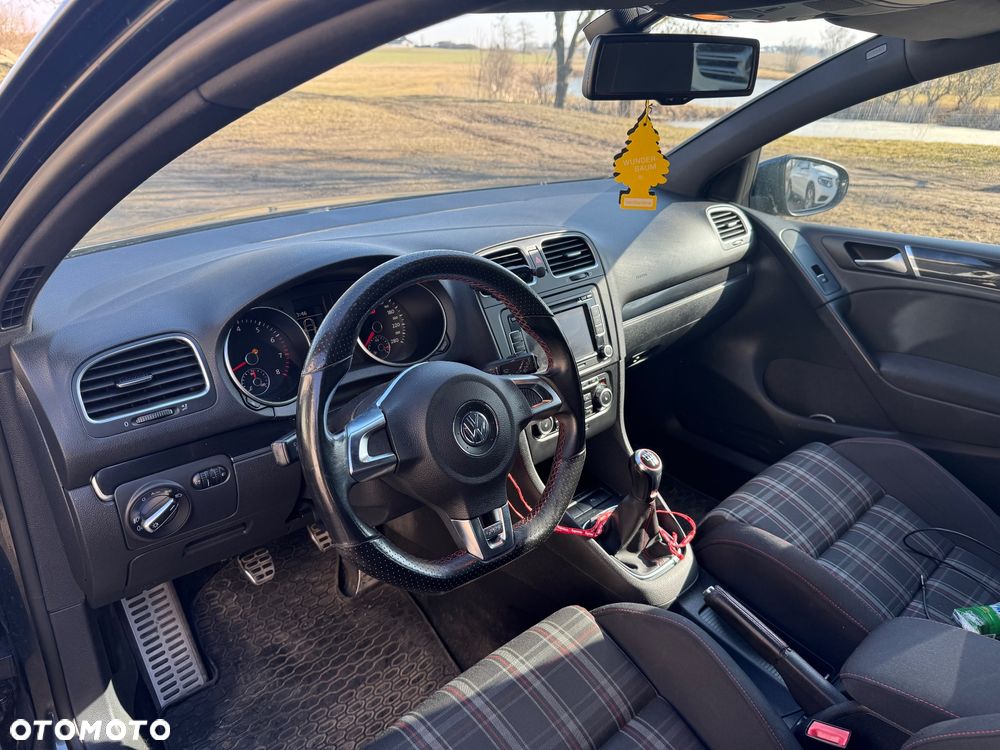 Volkswagen Golf 2.0 GTI - 24