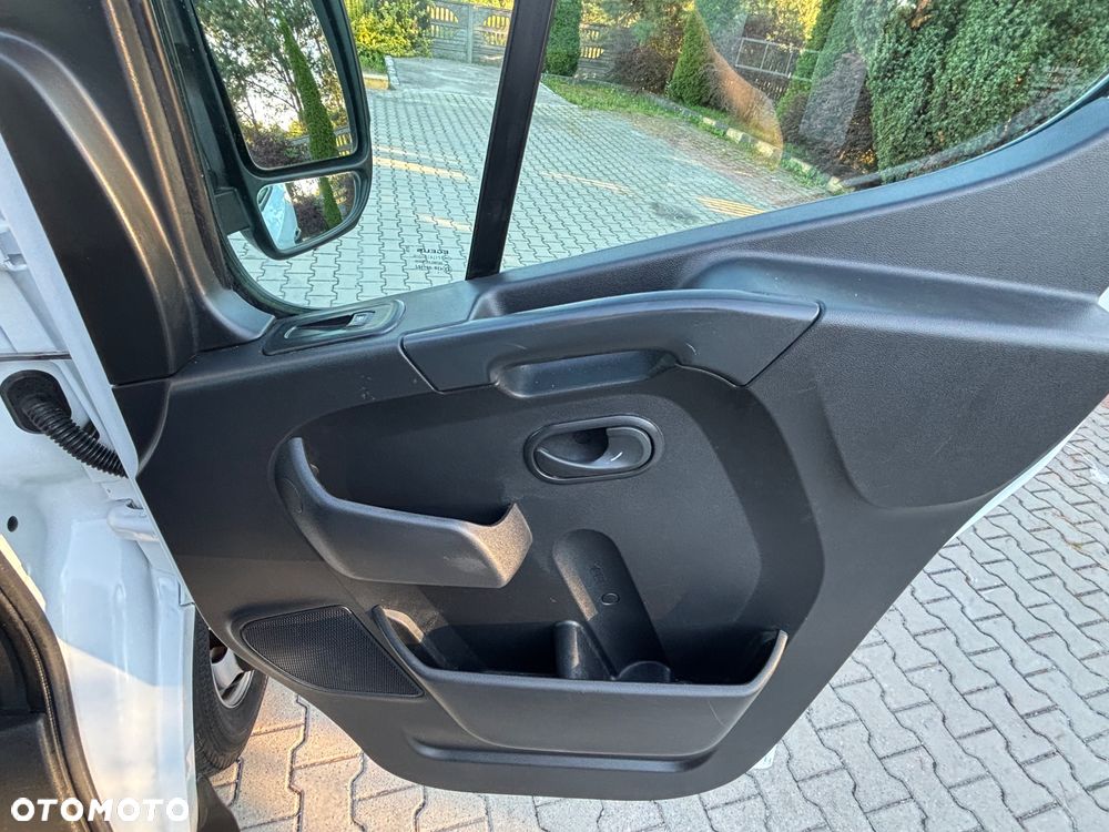 Renault Master - 31