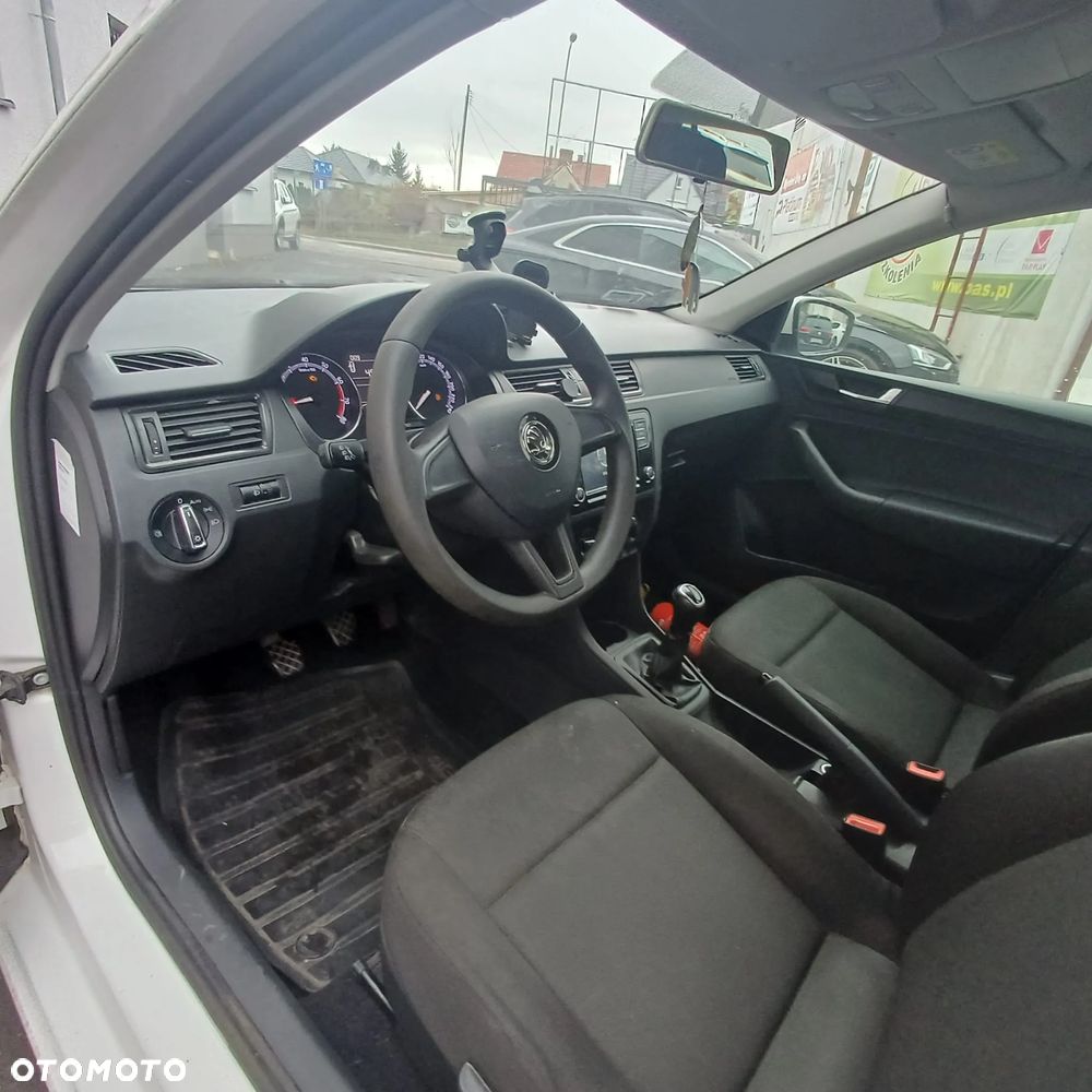 Skoda RAPID 1.0 TSI Ambition - 11