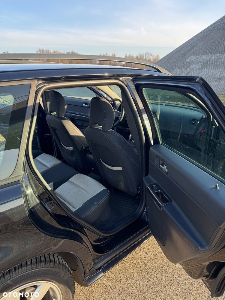 Volvo V50 2.0D R-Design Momentum - 12