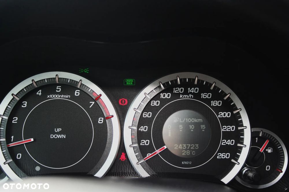 Honda Accord 2.0 Executive - 9
