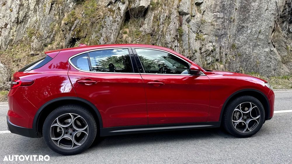 Alfa Romeo Stelvio 2.0 Turbo AWD AT8 Veloce - 24